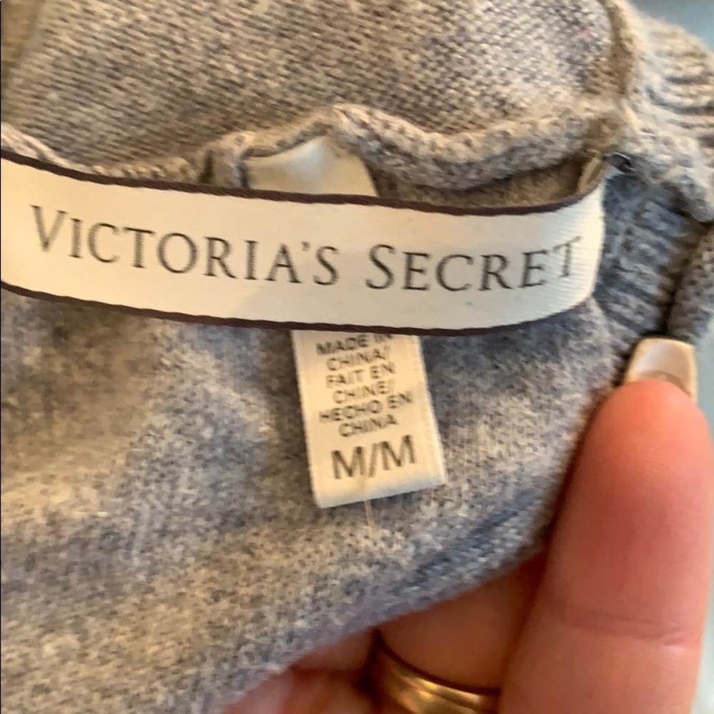 Sweater - Picture 3 of 3